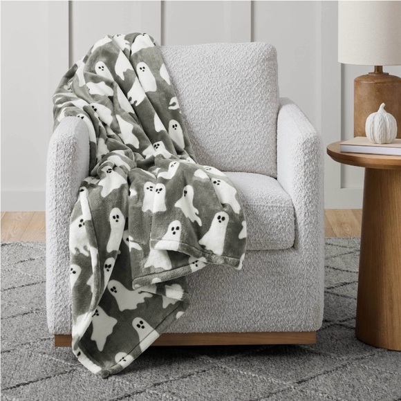 Halloween Lounge Throw Blanket - Picture 2 of 6